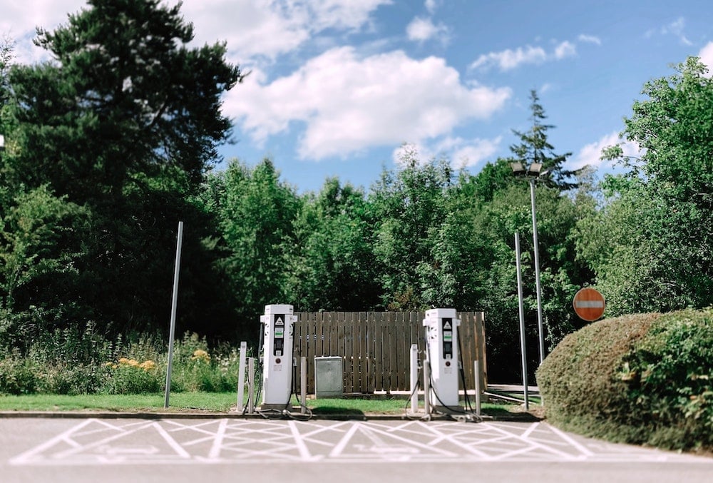 Creating a fleet sustainability plan - Picture of electric vehicle charging station